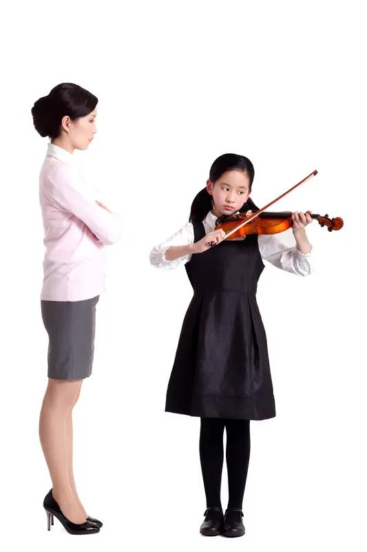 “父母如何用行动影响孩子：揭秘最有效的“身教”秘诀！”

亲爱的宝爸宝妈们，谈到