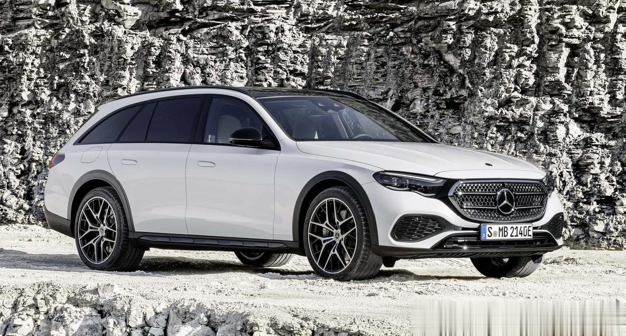 全新奔驰E级“全地形”跨界旅行车正式发布，将在美国上市销售，仅有E 450 4M