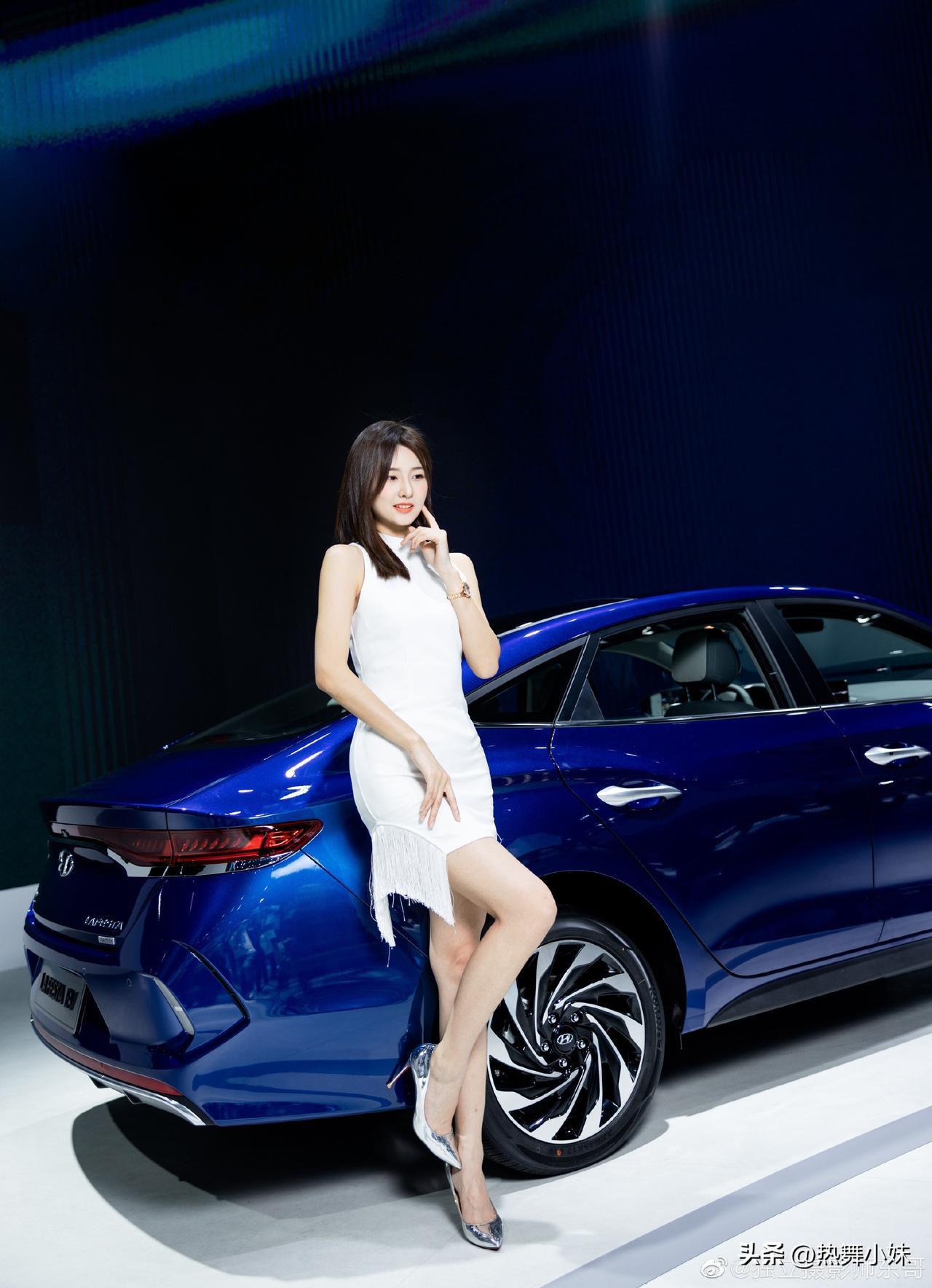 清新脱俗的女孩子是什么样子的呀