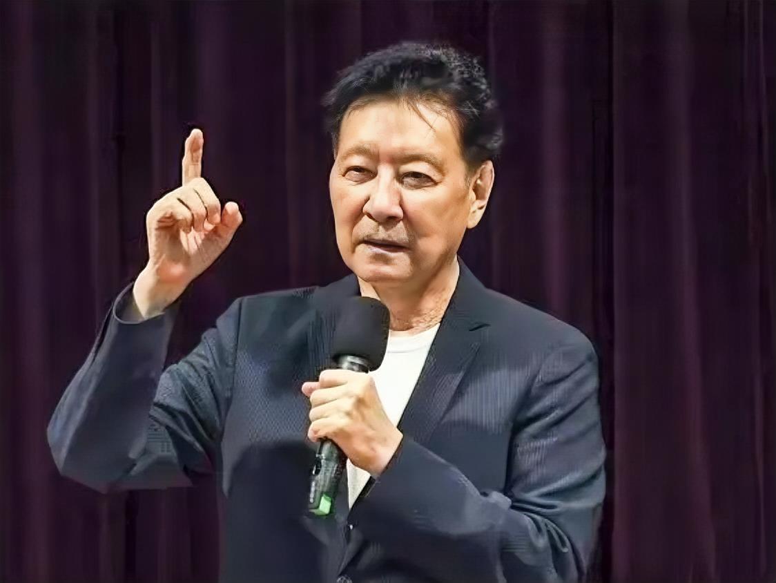 赵少康在5月18日的节目中怒呛，“请赖清德不要再骗下去了，应该立即删除'台独'纲