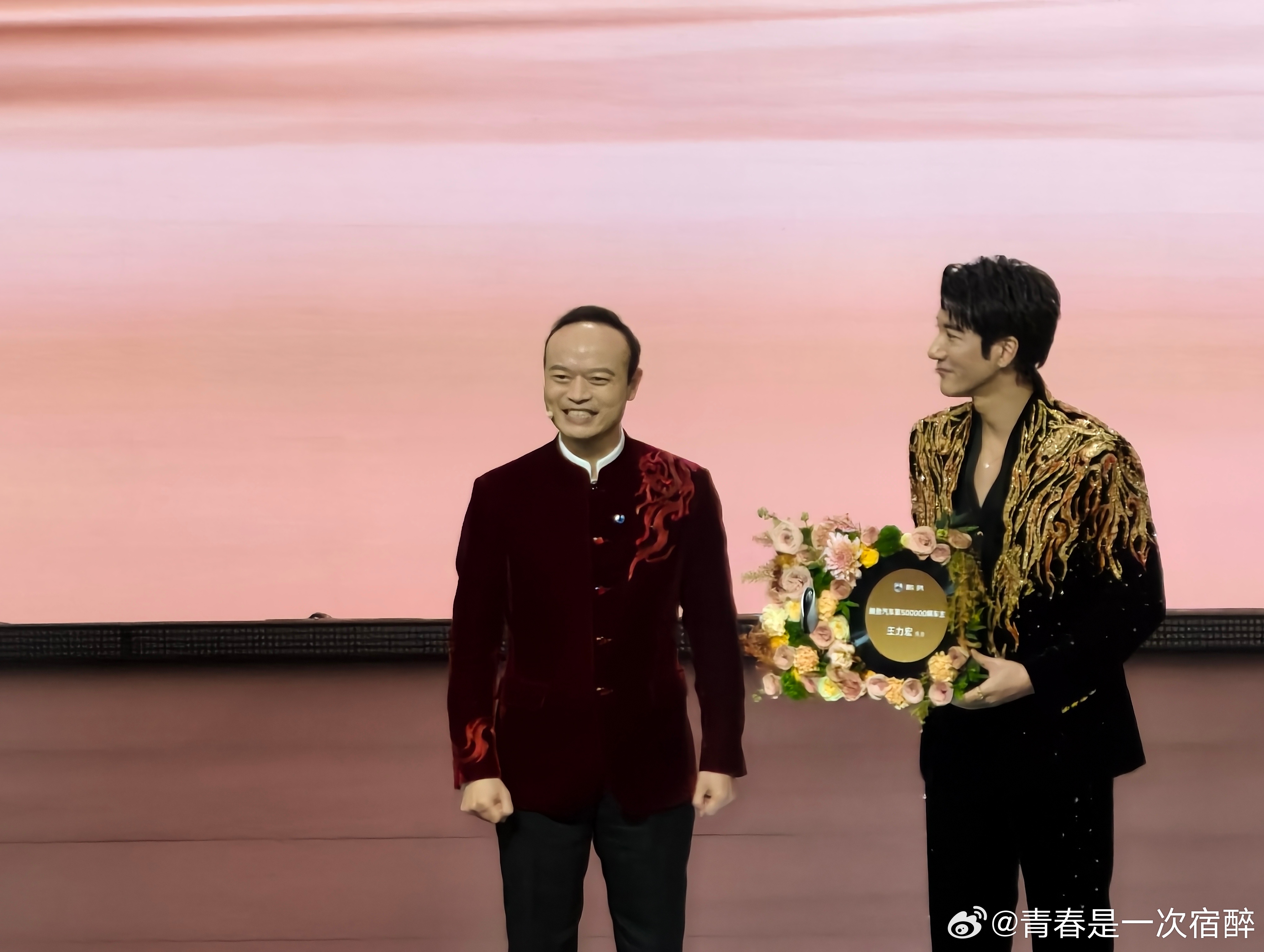 不奢求每场都完美，只愿你每次都平安，腾势N9闪充版车主的心意从来简单。腾势N9闪