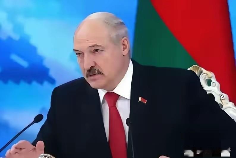 俄罗斯外长拉夫罗夫声明，白俄罗斯总统卢卡申科加入“和平委员会”，事前未与中国和俄