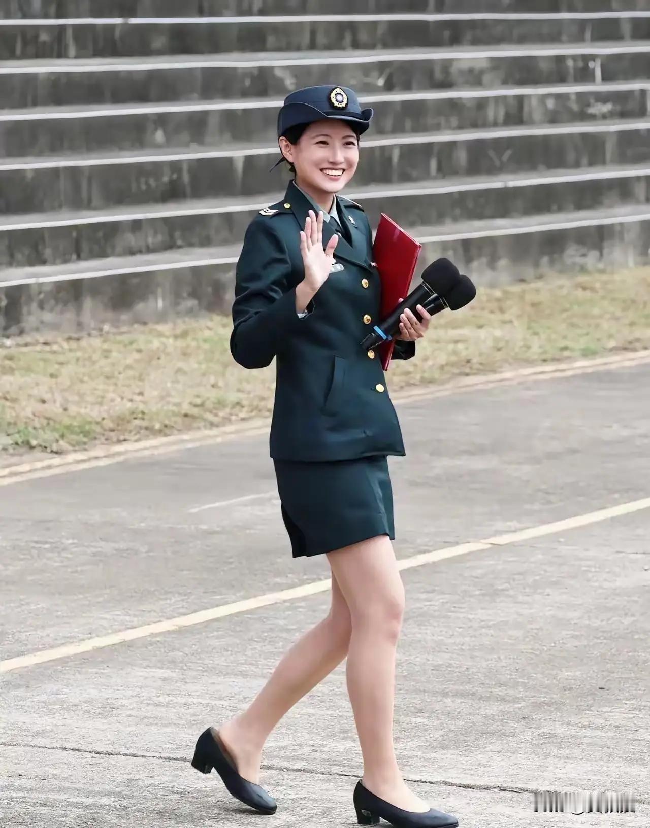 冬日生活打卡季专收旧手机旧电脑旧平板，收冰箱彩电洗衣机，收女特工女间谍女汉奸！当