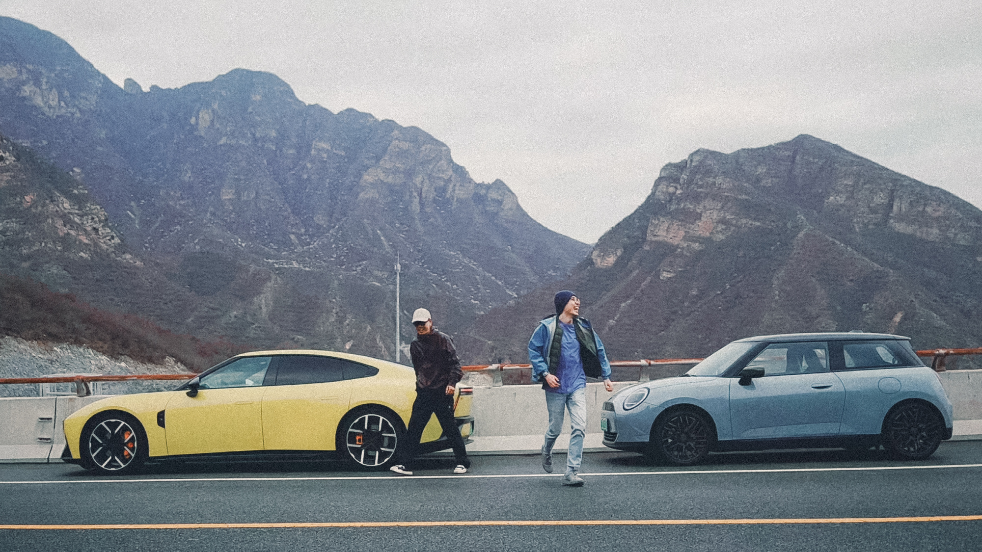 有朋自远方来，不亦乐乎昨天山路试了一下 Paul Smith 的纯电 MINI，