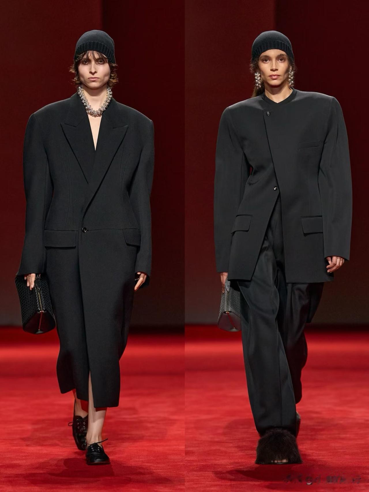 BOTTEGA VENETA 2026秋冬｜无标奢品，藏于肌理的高级美学
 
米