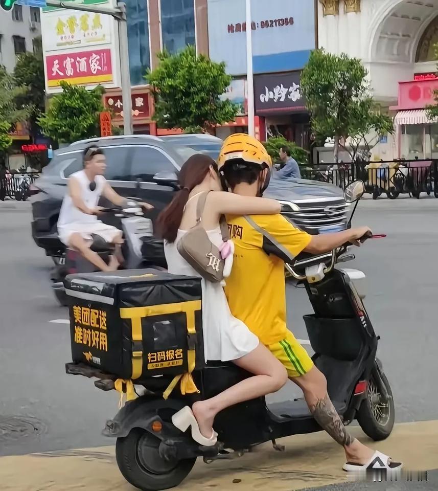 送完外卖再送客，数量有限，增加收入！