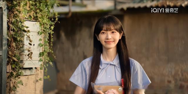 田曦薇《天才女友》首播口碑出炉，观众评价一针见血，胡一天太老 