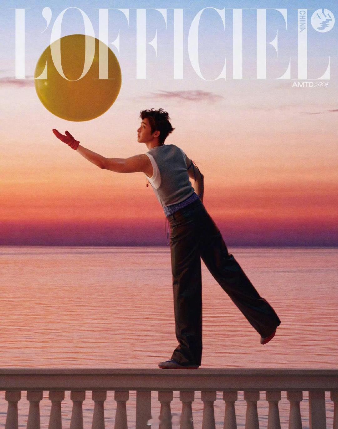 侯明昊首登《时装LOFFICIEL》2026五月刊封面预告来了，侯明昊可太帅了 