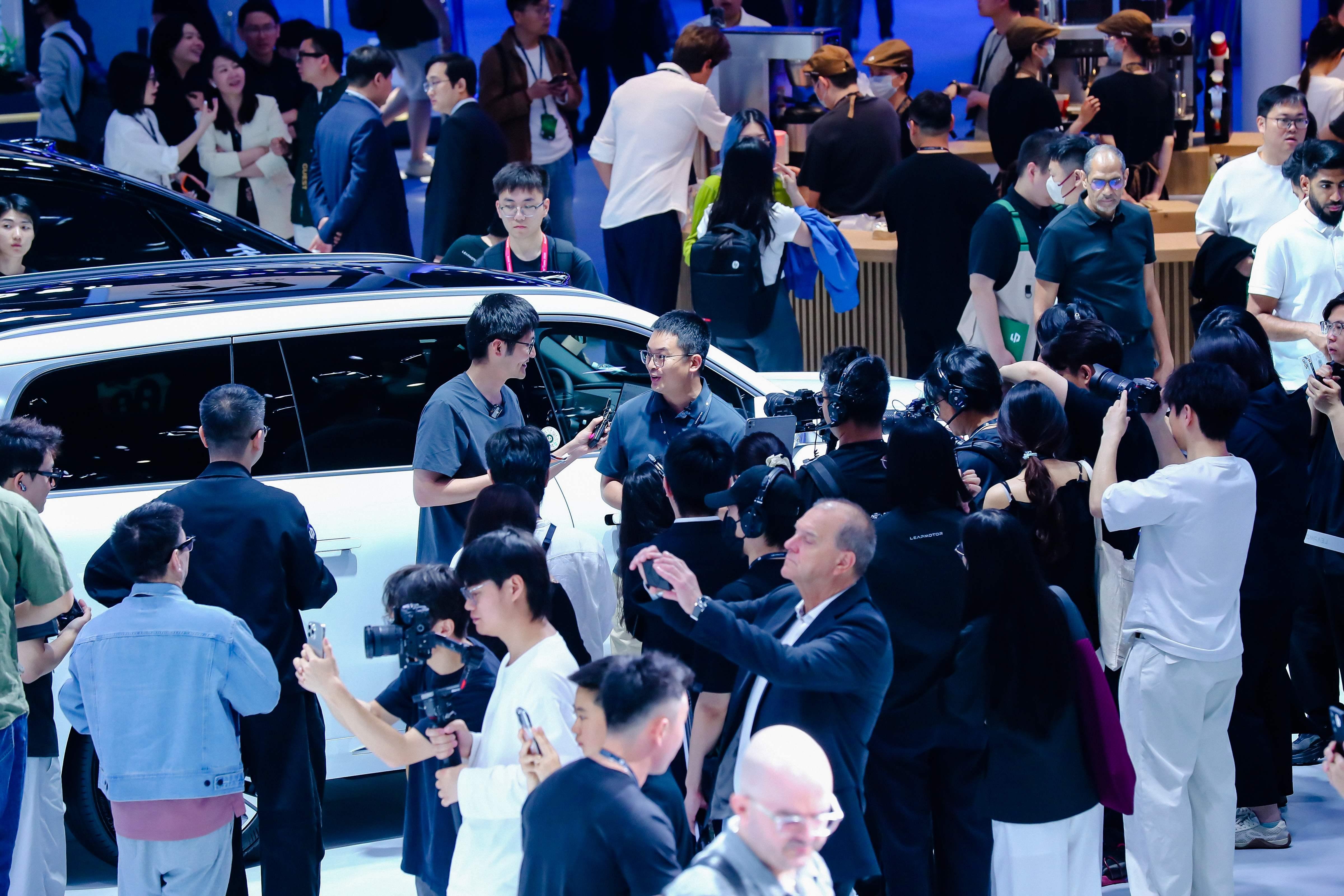 开Lafa5Ultra自己爽就对了 零跑这两年是真的牛，这次推出的Lafa 5 