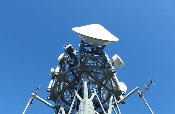 日本电子元件巨头京瓷已决定停止开发5G无线基站。日媒指出，由于该领域竞争激烈且难