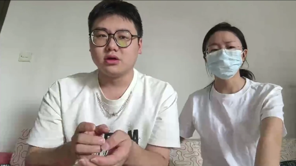 “我当时头皮都麻了”！00后小伙睡梦中被贷款5万：我看见手机
