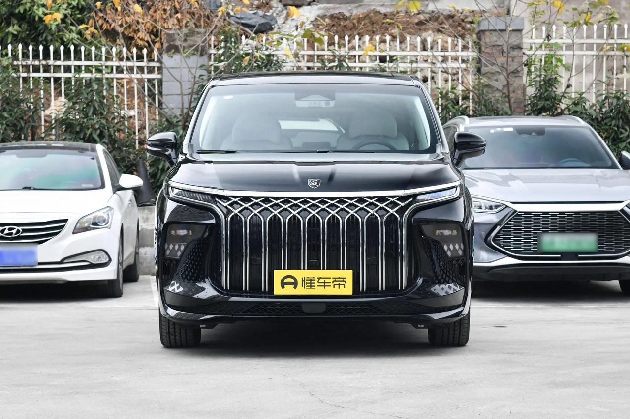 笔者从相关渠道获悉，东风风行旗下的全新MPV车型，风行星海V9或在4月份的北京车