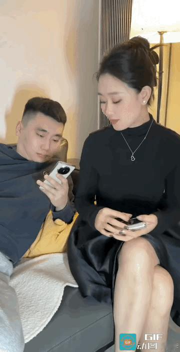 夫妻在家，老婆对老公说“走啊 吃饭去啊 叫二雷一声”老公说“一吃饭就叫二雷 他是