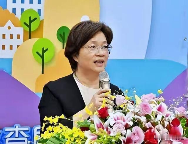 郑丽文七度南下彰化，这出“蓝营内部连续剧”，最近关键点来了：郑丽文要跟王惠美坐下