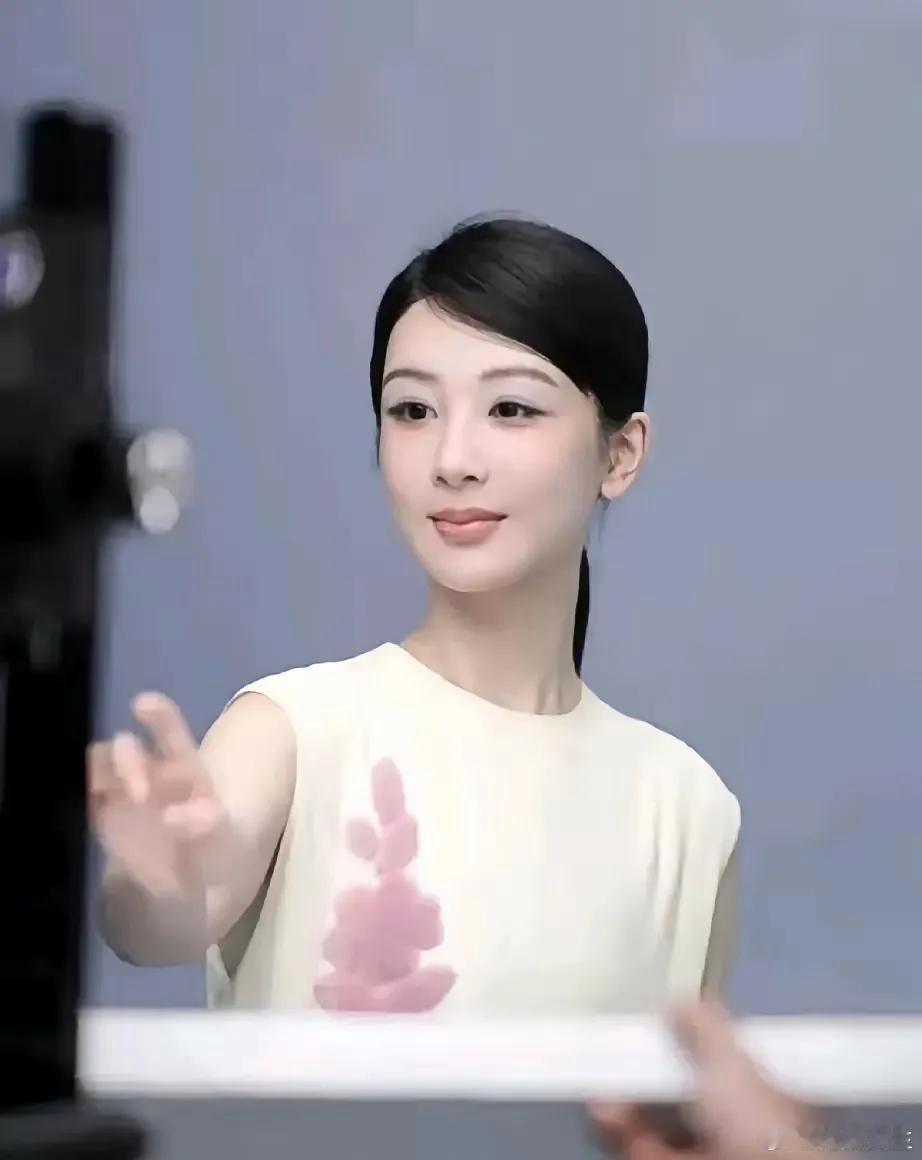 杨紫是换造型师了吗？感觉大不一样！ ​​​