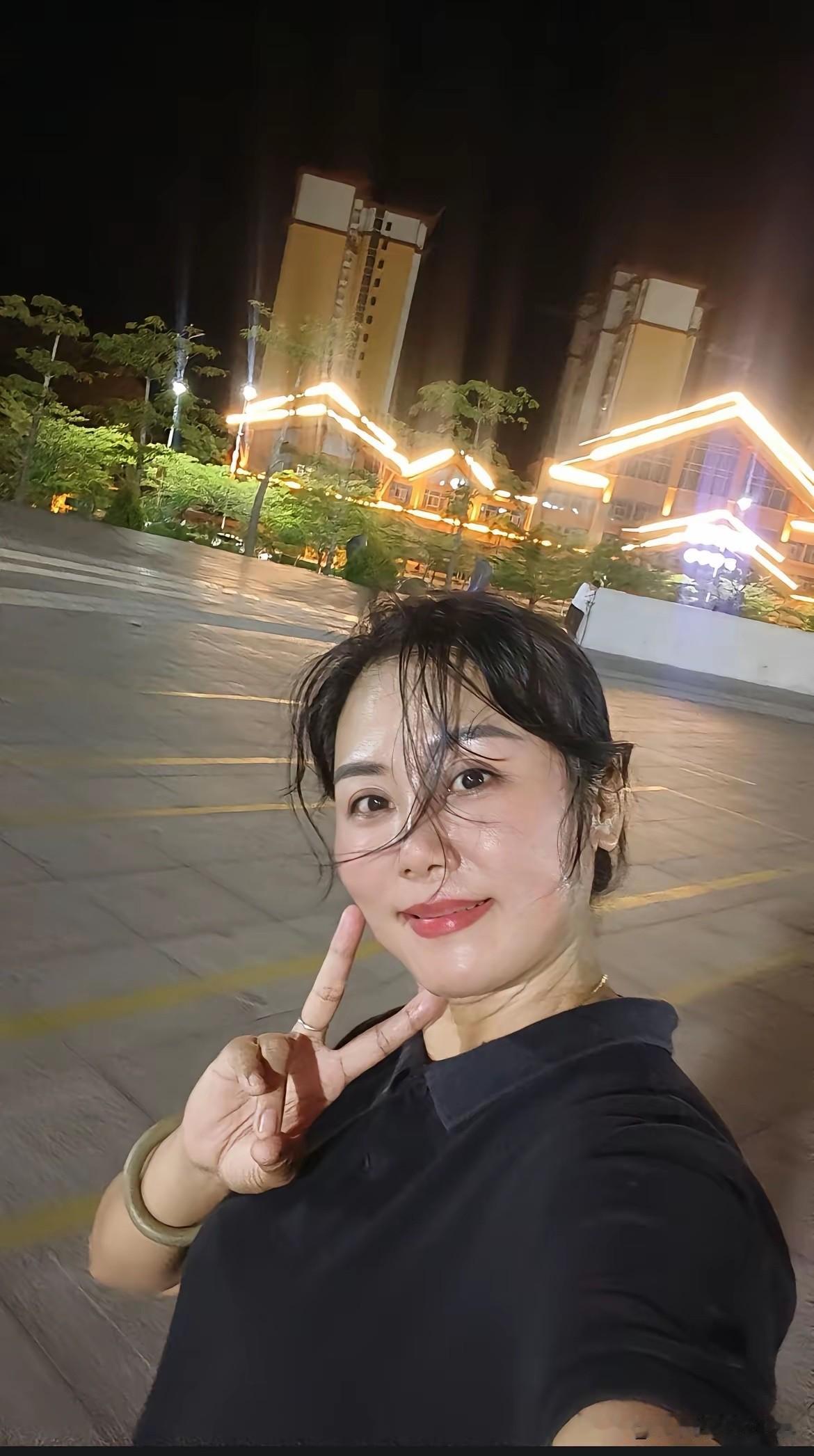 女人越能干
命就越苦
女人能力越强势
男人越不喜欢
因为
男人最讨厌的就是女人抢