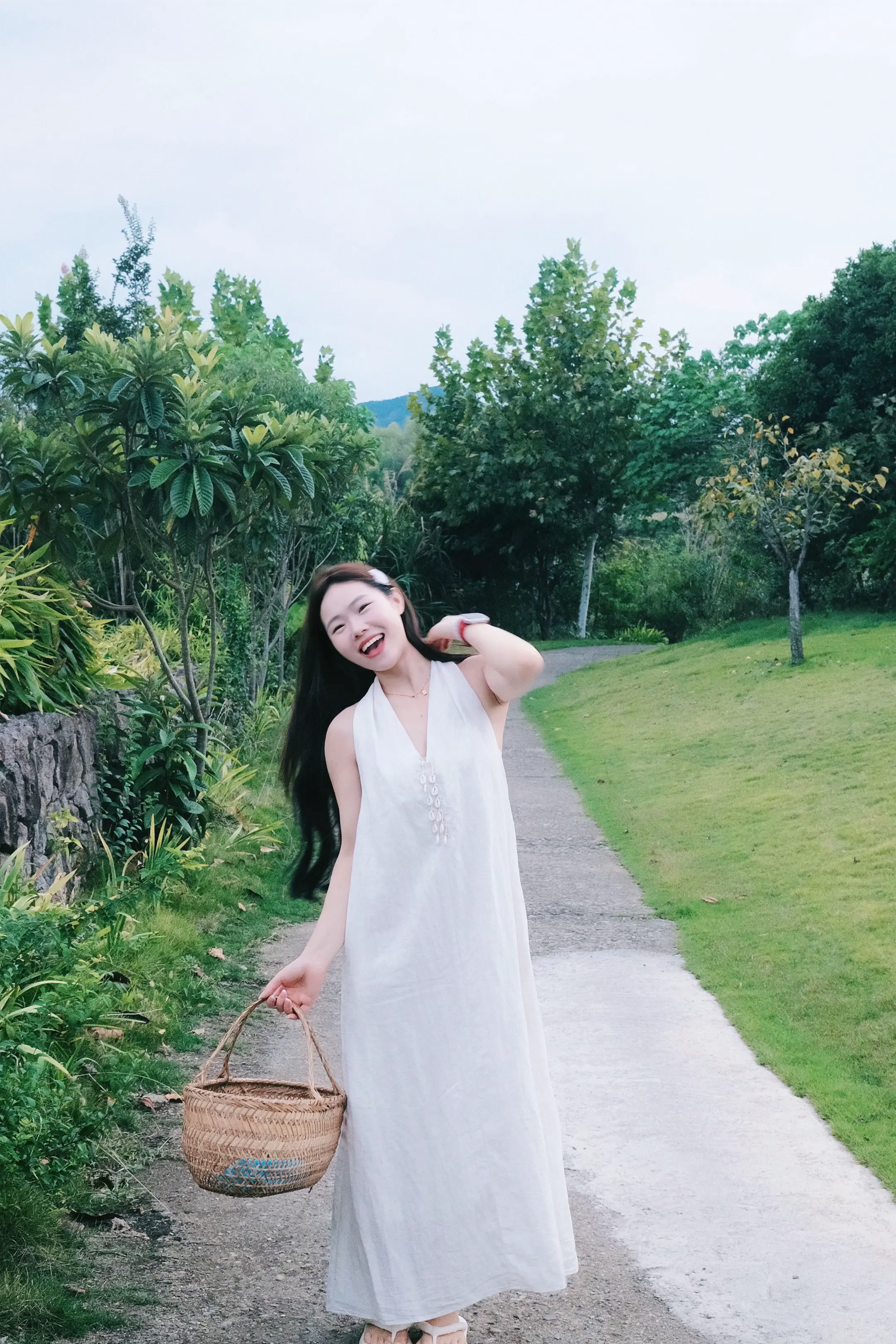 别为了讨好世界而丢了自己