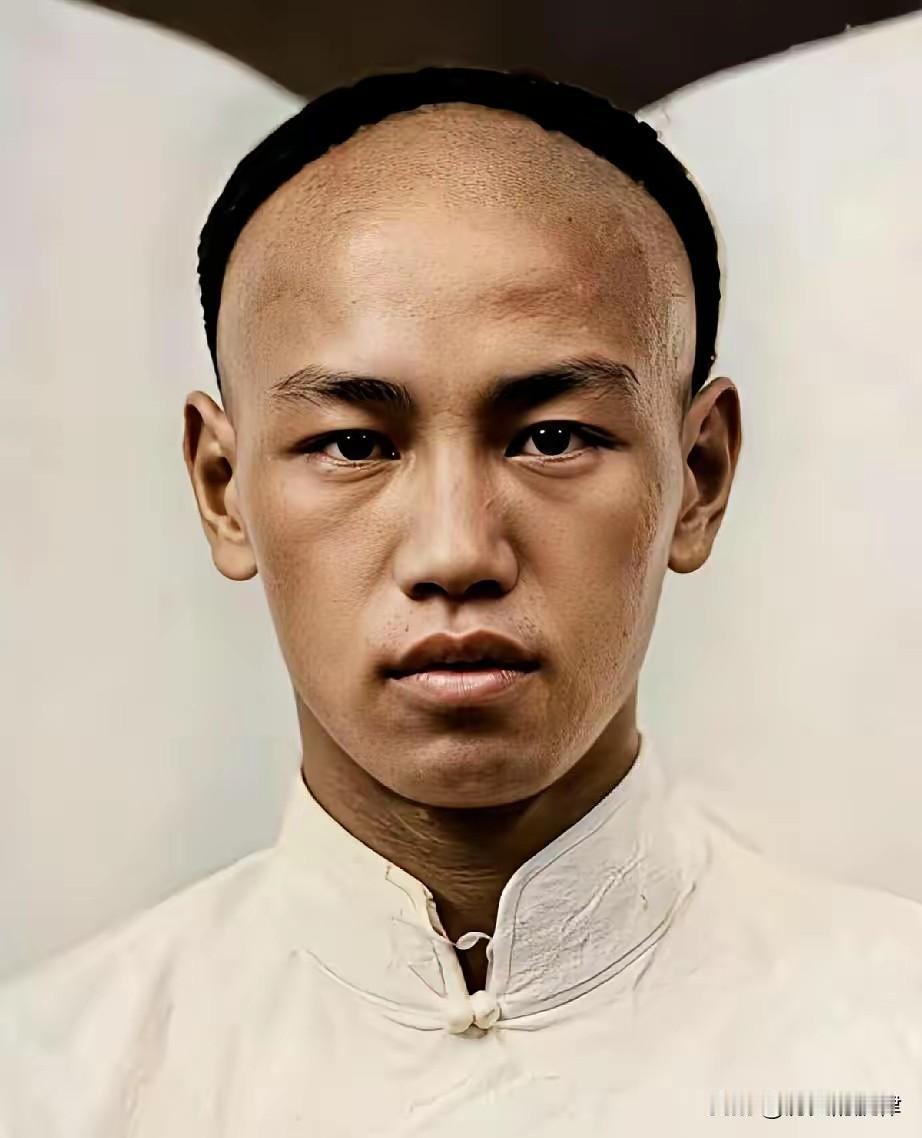 蒋介石一生最羡慕的人：小他七岁的亲弟弟，若是活着，人生完全不一样
 
提起蒋介石