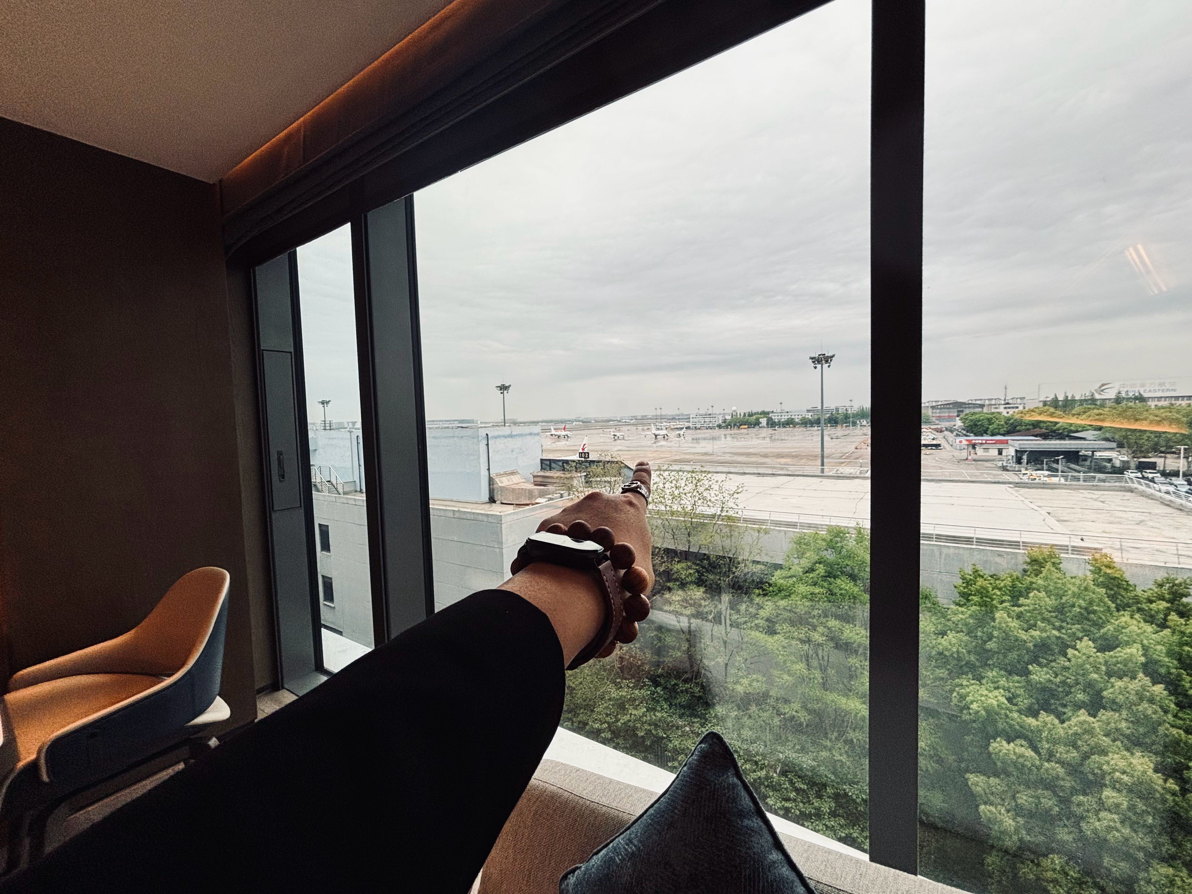 第一次住“机景房”，超帅的 上海·上海虹桥国际机场