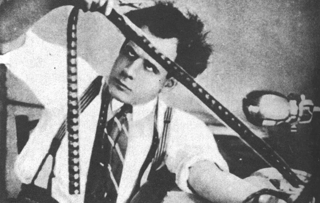 好喜欢爱森斯坦的这张照片，好癫！ 