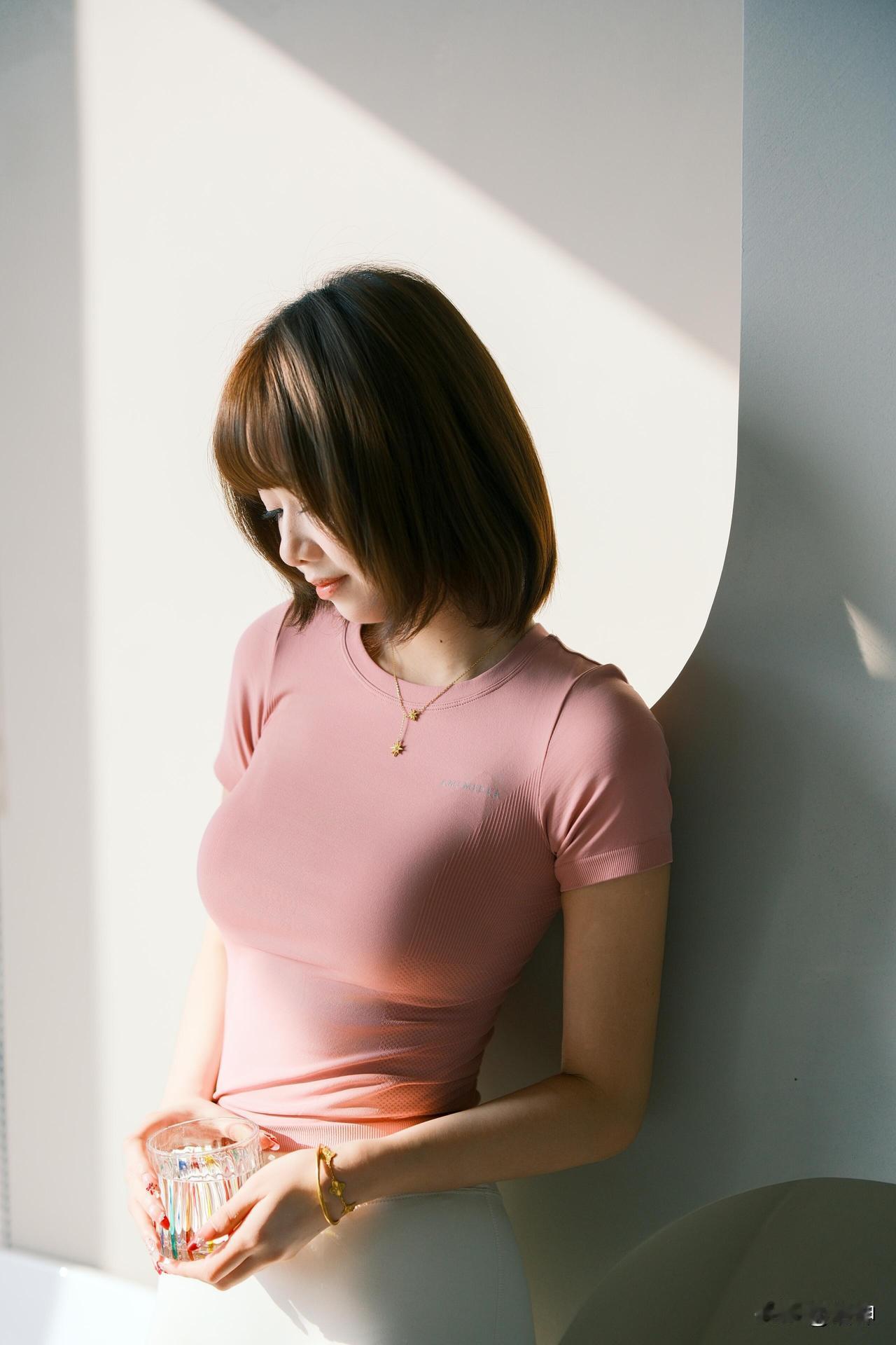 温柔又慵懒
出来玩就很快乐
阳光也刚刚好

自然系拍照穿搭 自然风自拍 自然氛围