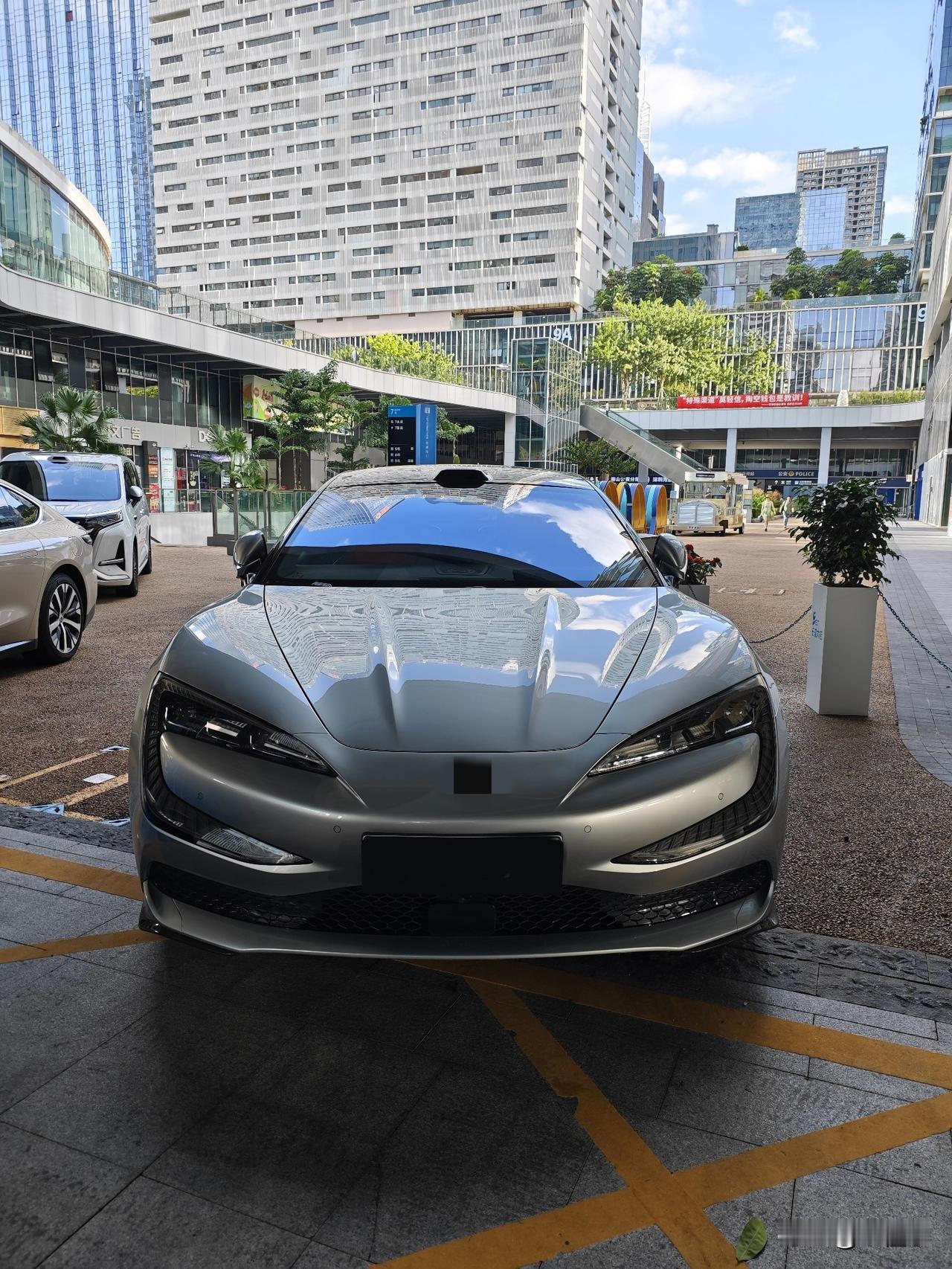 哪吒汽车既然没有发生腐败事件？为什么还能倒闭？
 但这不等于完全干净。哪吒汽车作