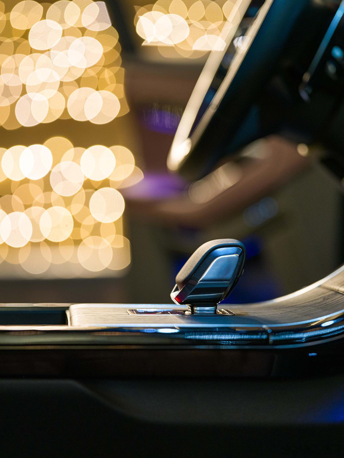 王星越的副驾还缺人吗   揽胜极光L     我很喜欢揽胜极光L  ，为什么我种