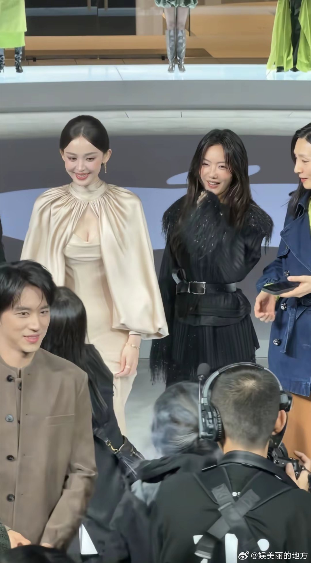 娜扎真的是有自己图层的人，之前虽然觉得她美，但是从来没有想过她是那种赶得上刘亦菲