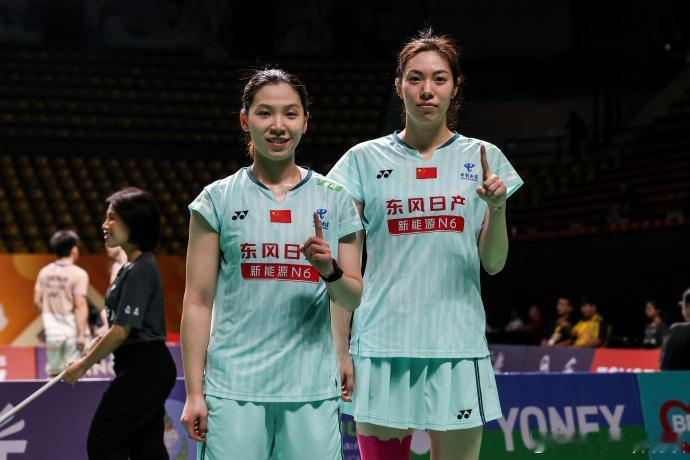 李怡婧/鲍骊婧闯进决赛
今天，世界羽联超级300赛事泰国羽毛球大师赛结束了各单项