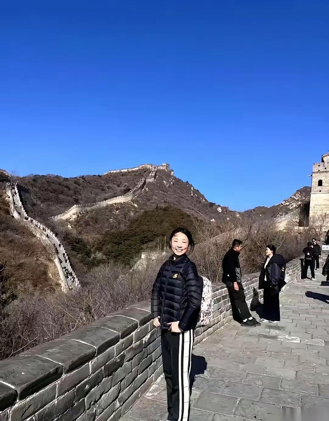 看脸这事，真有点门道。
不信你瞧瞧陈欣妍，准得吓人。
十九岁的姑娘，脸上就写着俩