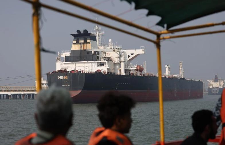 特朗普根本别想撂挑子！美军美元双陷霍尔木兹，自己闯的祸，自个儿收拾！

别被特朗