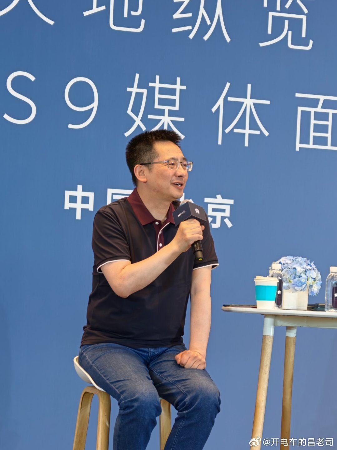 力洪：昨晚发布会有几十位道服专员在发布会现场的停车场，默默为参加发布会的车主做了