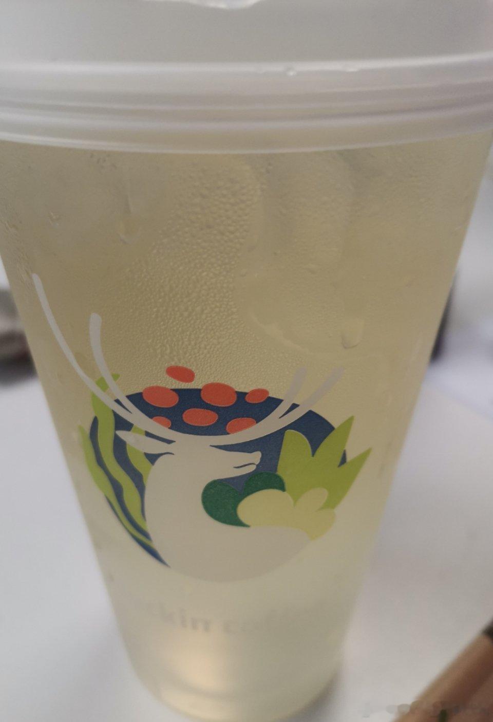 喝杯果茶，清凉一下午。 