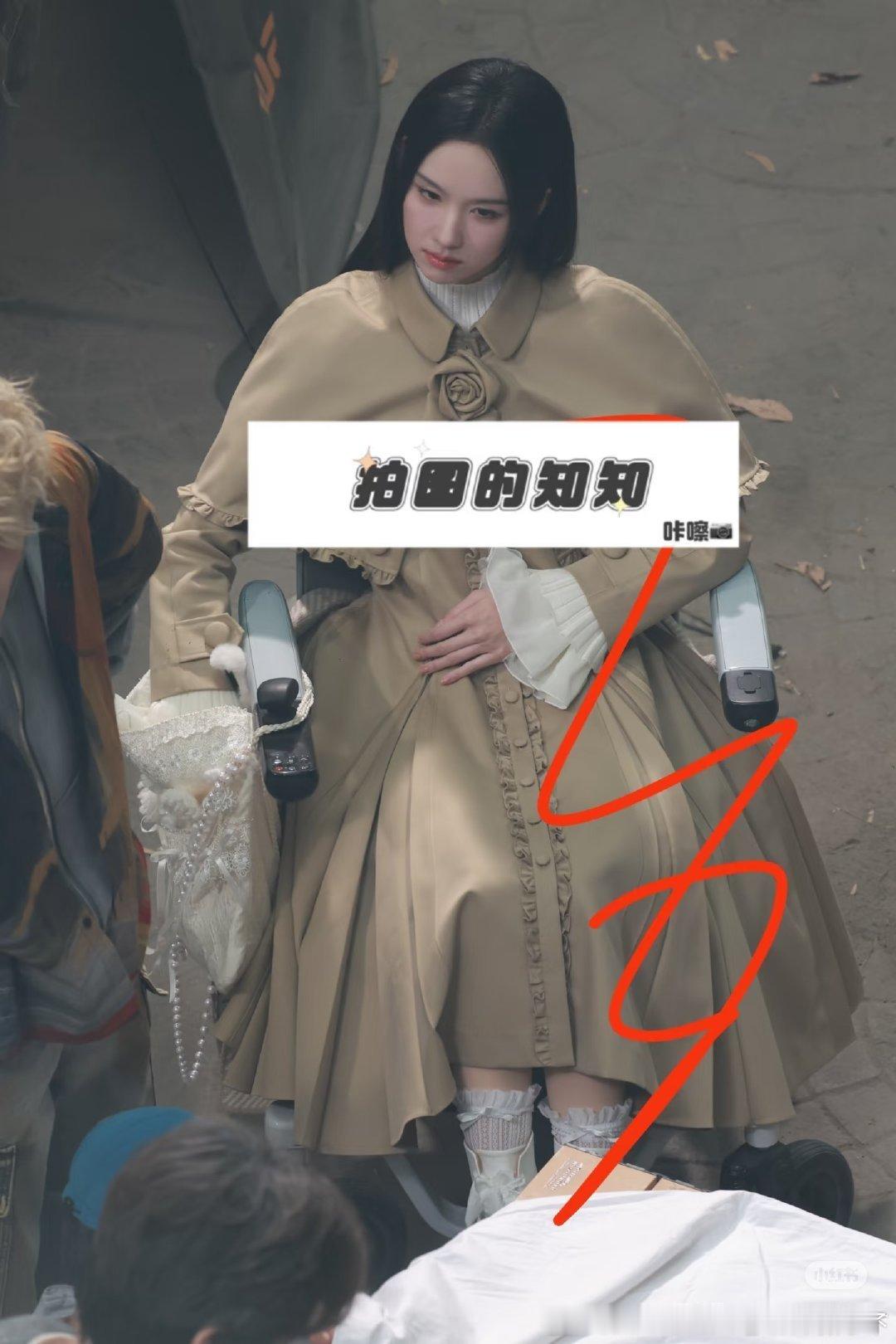 发型太可怕了93年演少女搞个那个二次元直刘海or公主感空气刘海不就行了吗大S泡沫