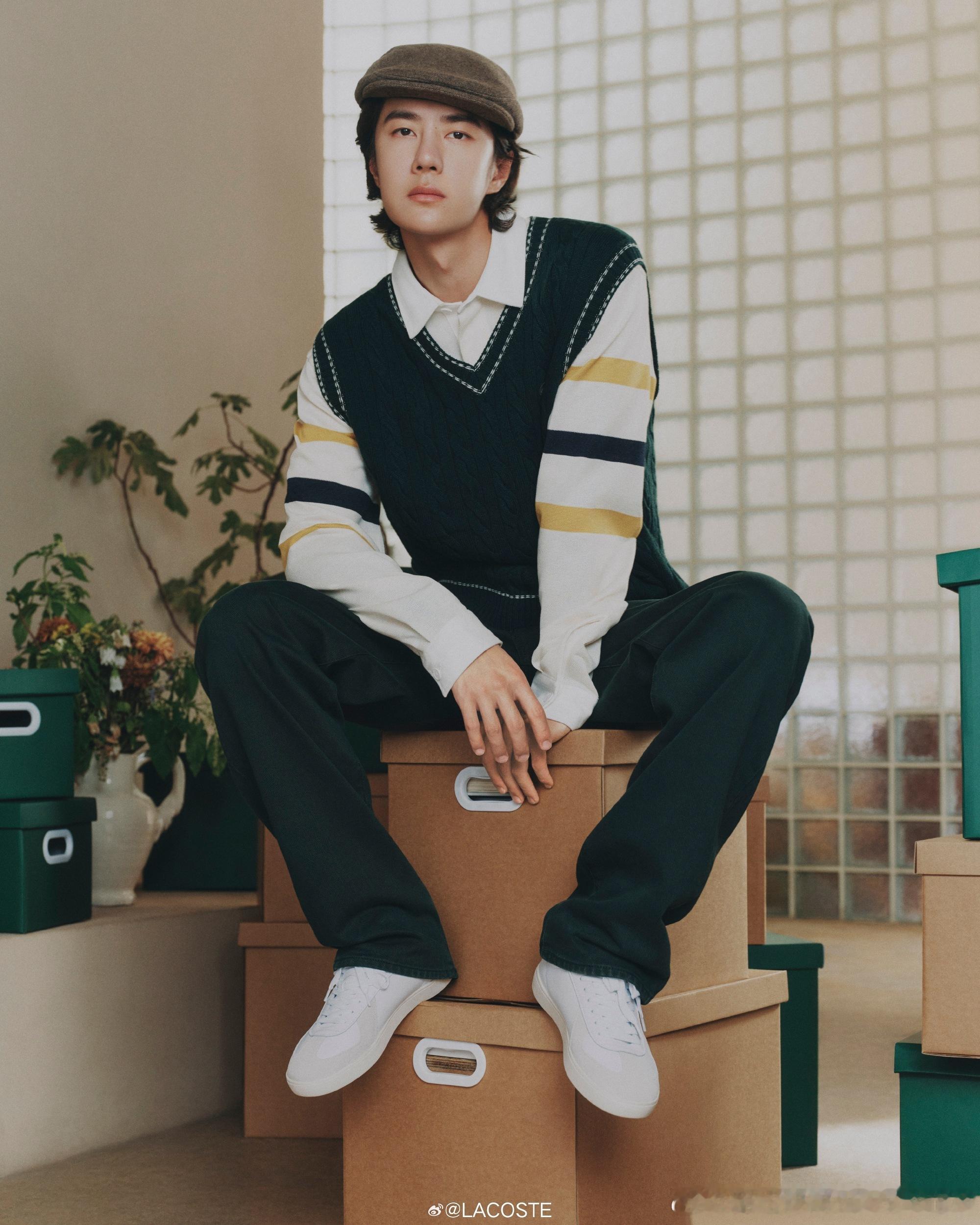 乐华公布王一博告黑最新进展 ‖lacoste品牌全球代言人王一博 咖啡香漫过木质