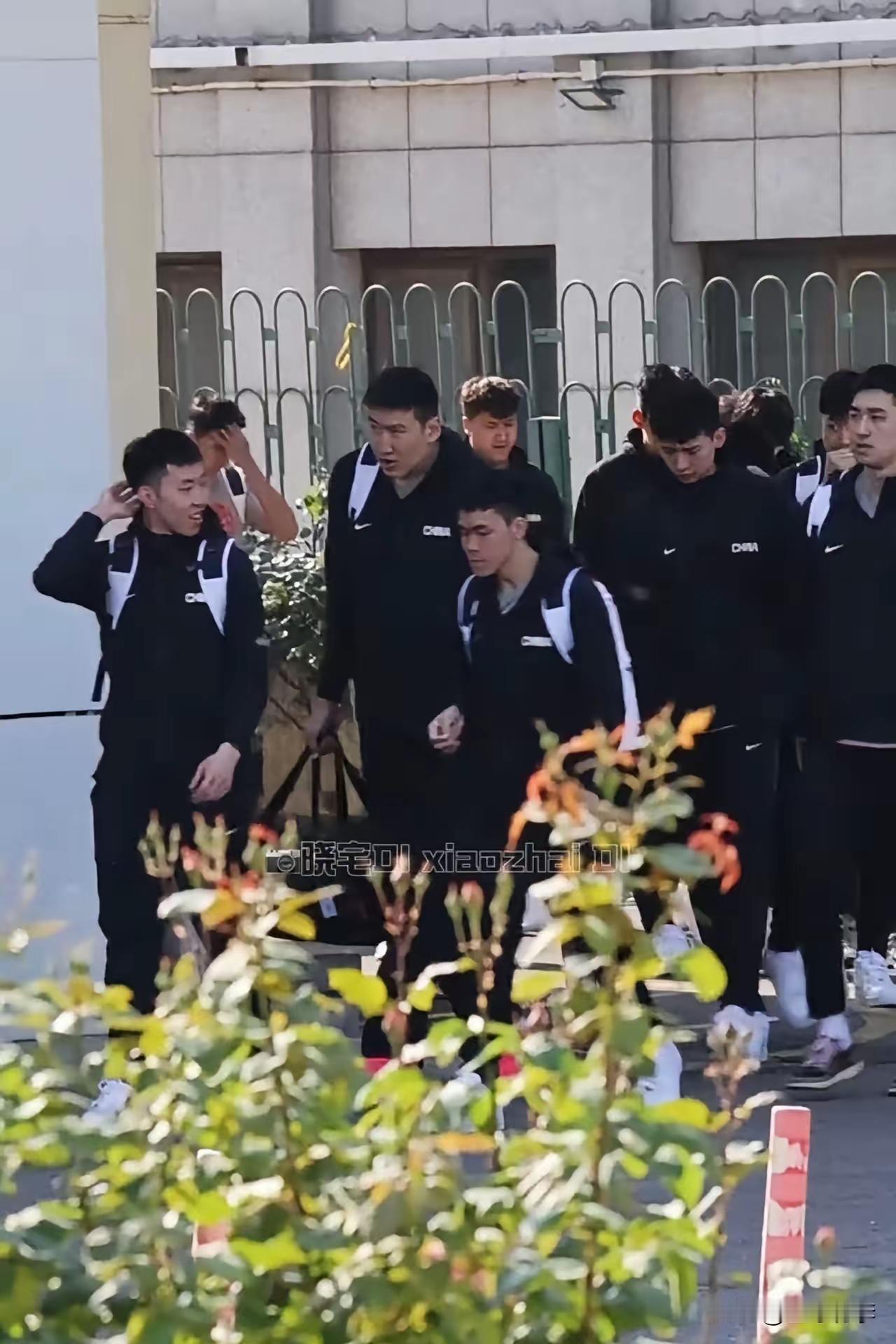 【据央视网消息，昨天新一届中国男篮训练营在国家体育总局训练馆正式开始围棋40天的