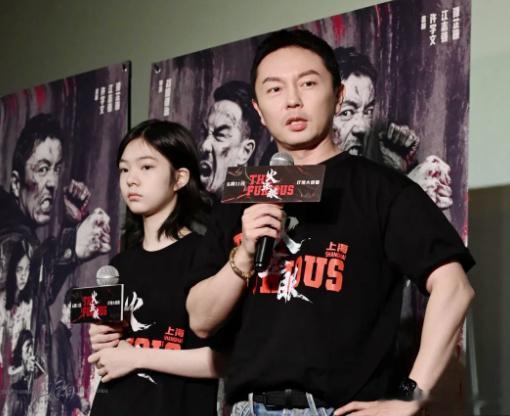 李连杰说成龙甄子丹吴京不可复制李连杰内行点评干货十足，四人武打风格各有特色，特技