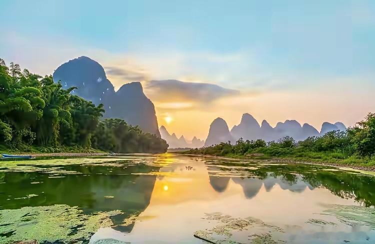 明天值得关注的板块：1.煤炭：外部供应大变化。个股：恒源煤电、开滦煤矿、美锦能源