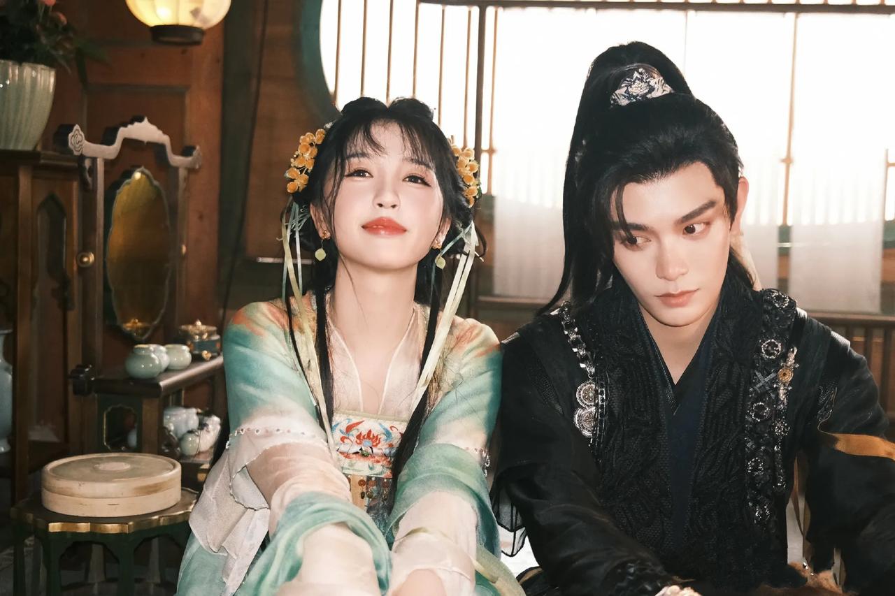 没想到作为富二代的虞书欣扛剧能力这么强，《永夜星河》仅仅播放6天，热度直逼三万！