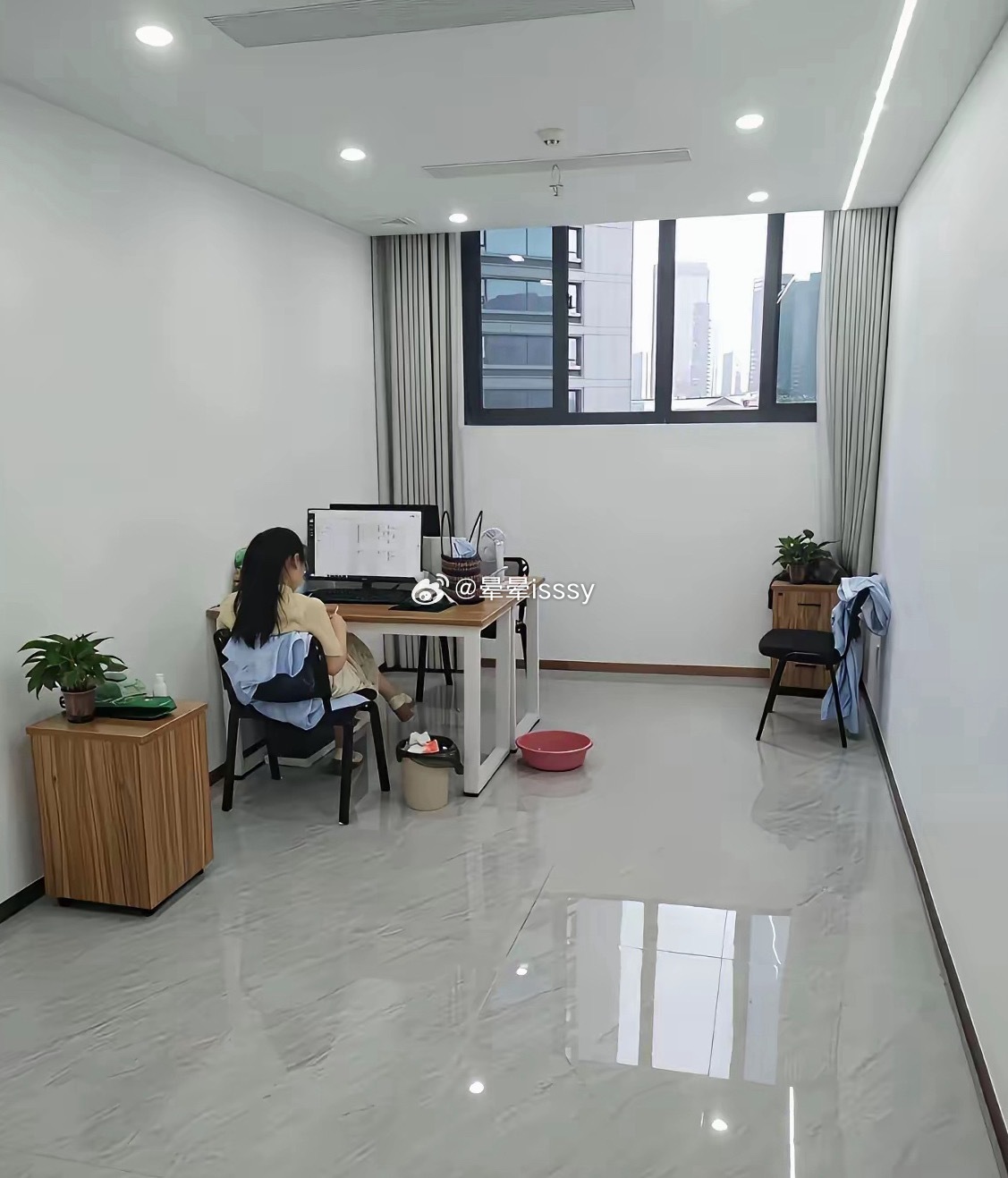 体制内，你喜欢这种工作环境吗，无人可以交流 