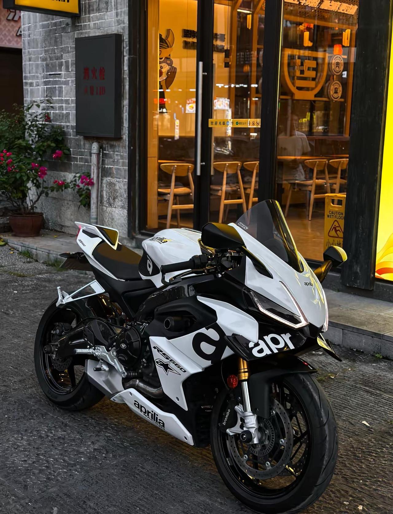 都26年了 rs660还是你的梦中情车吗aprilia rs660 机车 随拍