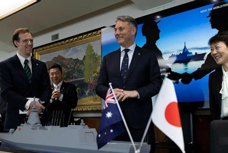 美国想补战略漏洞，反倒却亲手帮日本解锁海外扩军权限。
 
2026年8月18日，