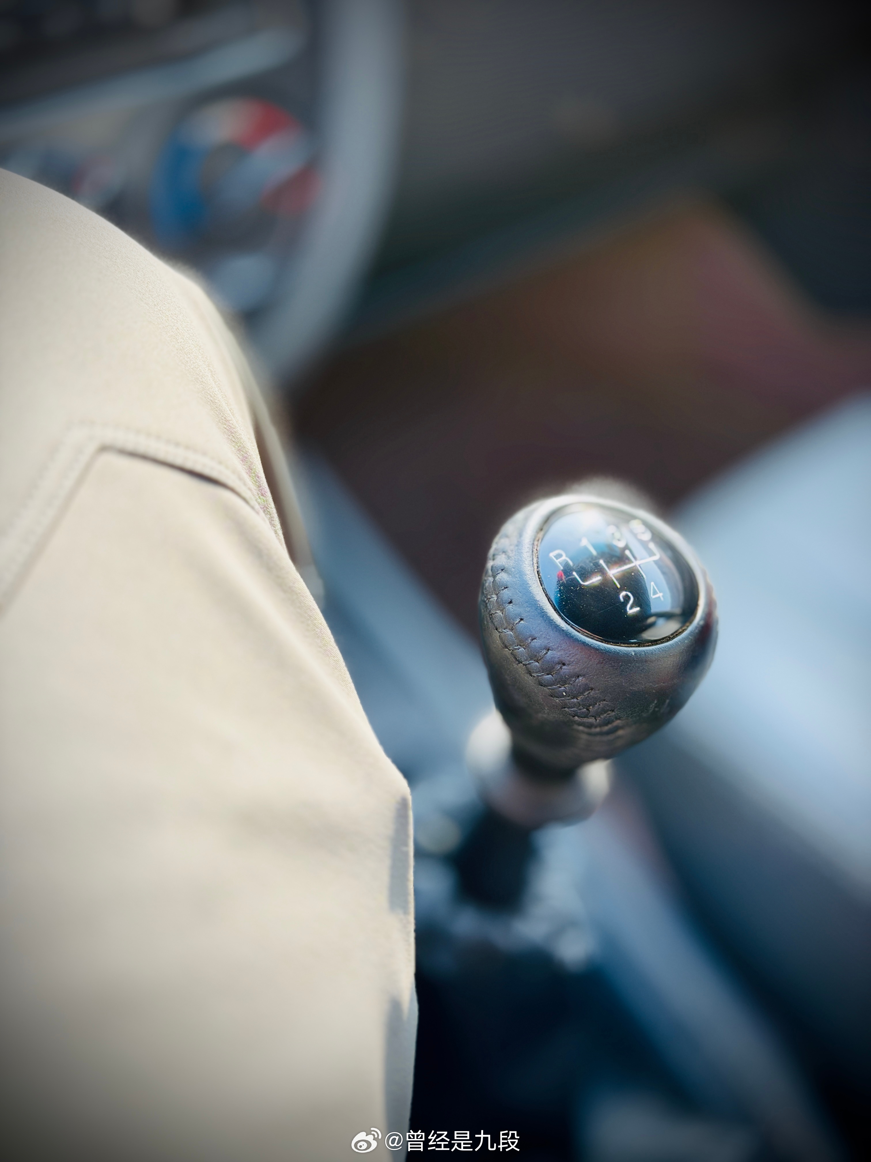 A本老司机的「特殊技能」……真的好多年没有开过手波啦