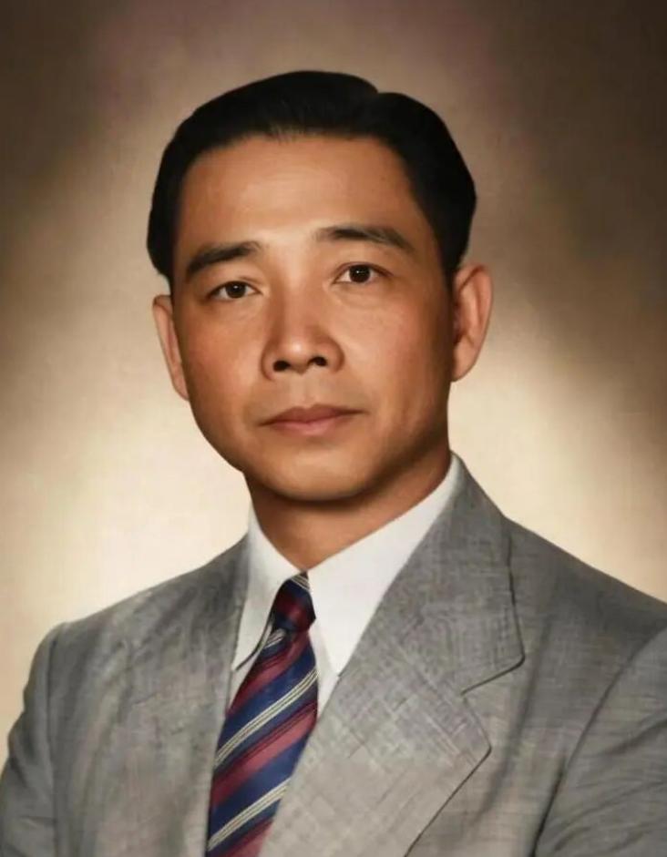 汪精卫从重庆出逃登机那一刻，内心是怎样的？ 1938 年 12 月 18 日，汪