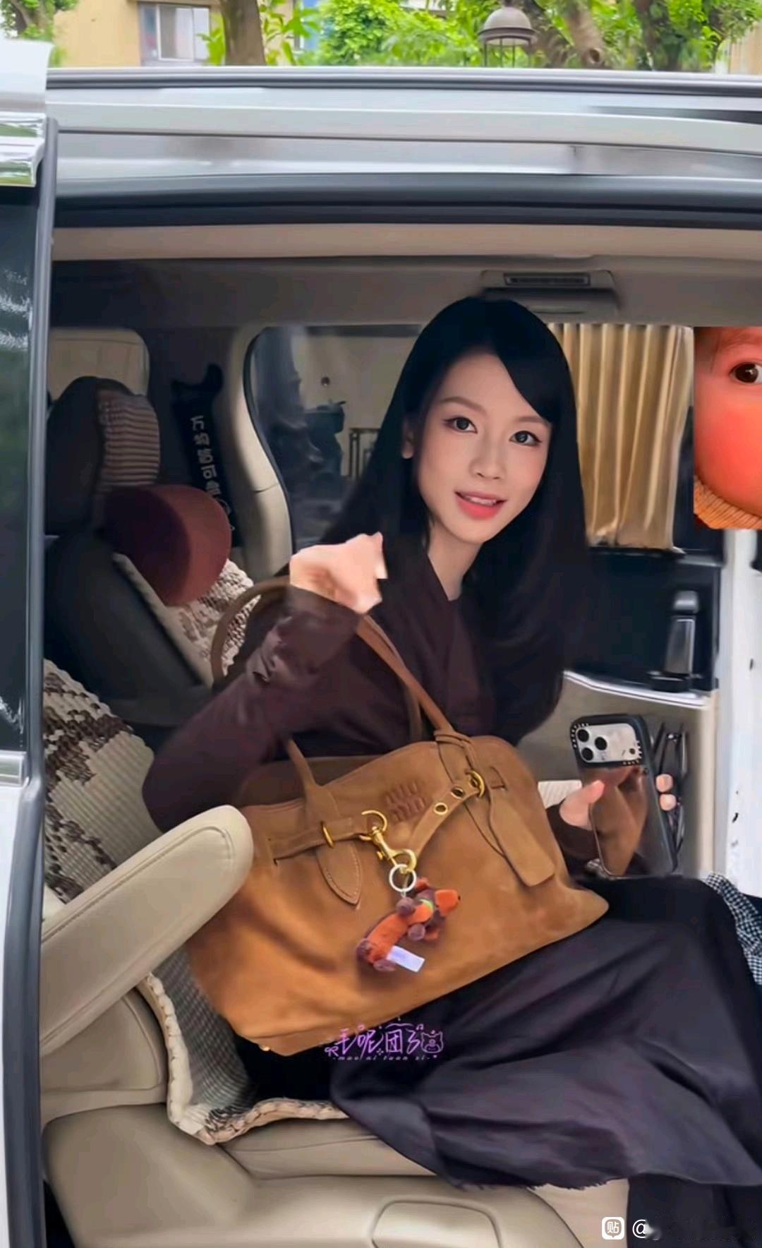 林思意万花世界角色疑似被换千香里给鞠婧祎演配角的刘梦芮，瞒着粉丝未官宣，进组集中