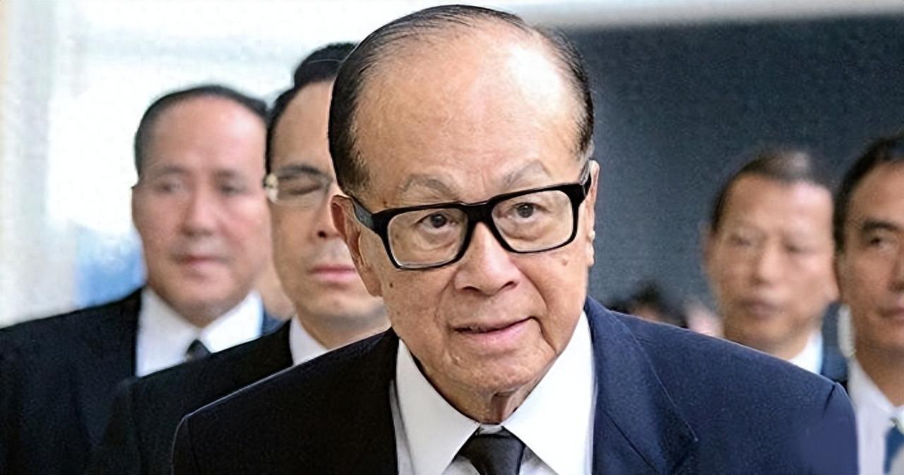 巴拿马强收港口，外交部终于回应，李嘉诚结局已定，190亿打水漂
 
2026年1