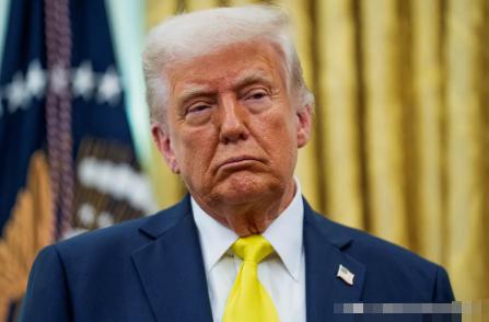 中国一纸禁令，直接把特朗普的“无本万利”变成了“亿万负债”！
 
特朗普以为控制