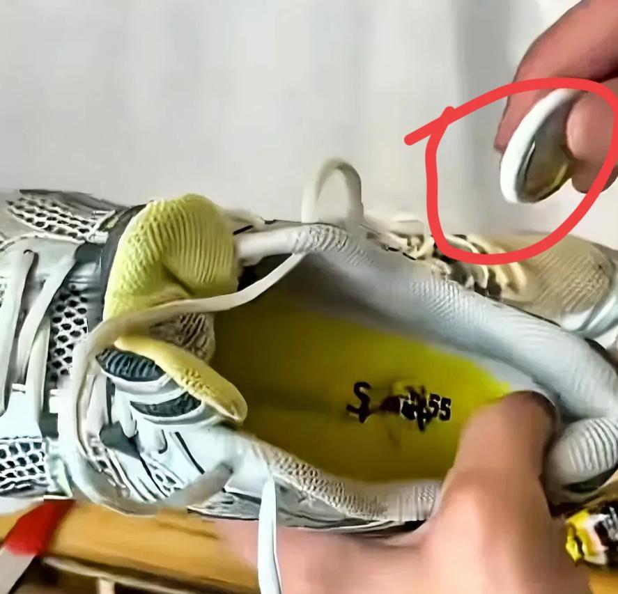 “终于有人做了我一直想做的事！”德国一名男子将内藏GPS追踪器的鞋子捐给红十字会