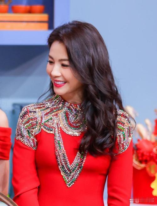 2026年央视春晚，刘涛将迎来个人第9次登台，恰逢其本命年，意义非凡。她现身第四