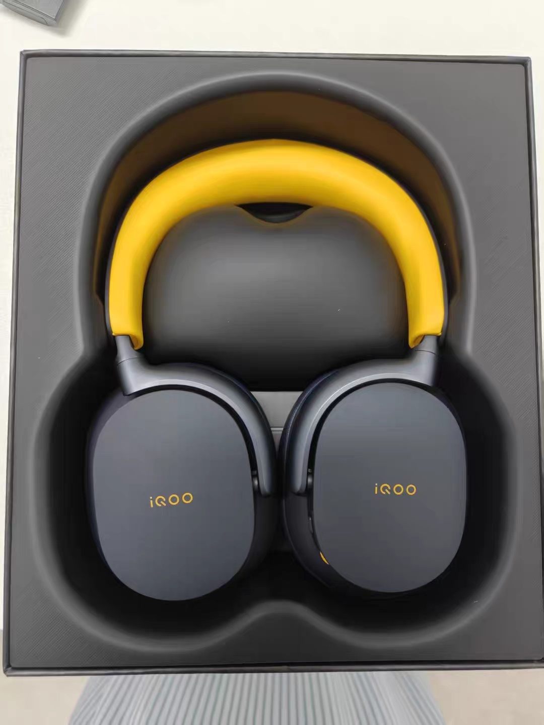 iqoo[超话]iQOO头戴电竞耳机 音质表现超出预期！40mm大单元底子不错，